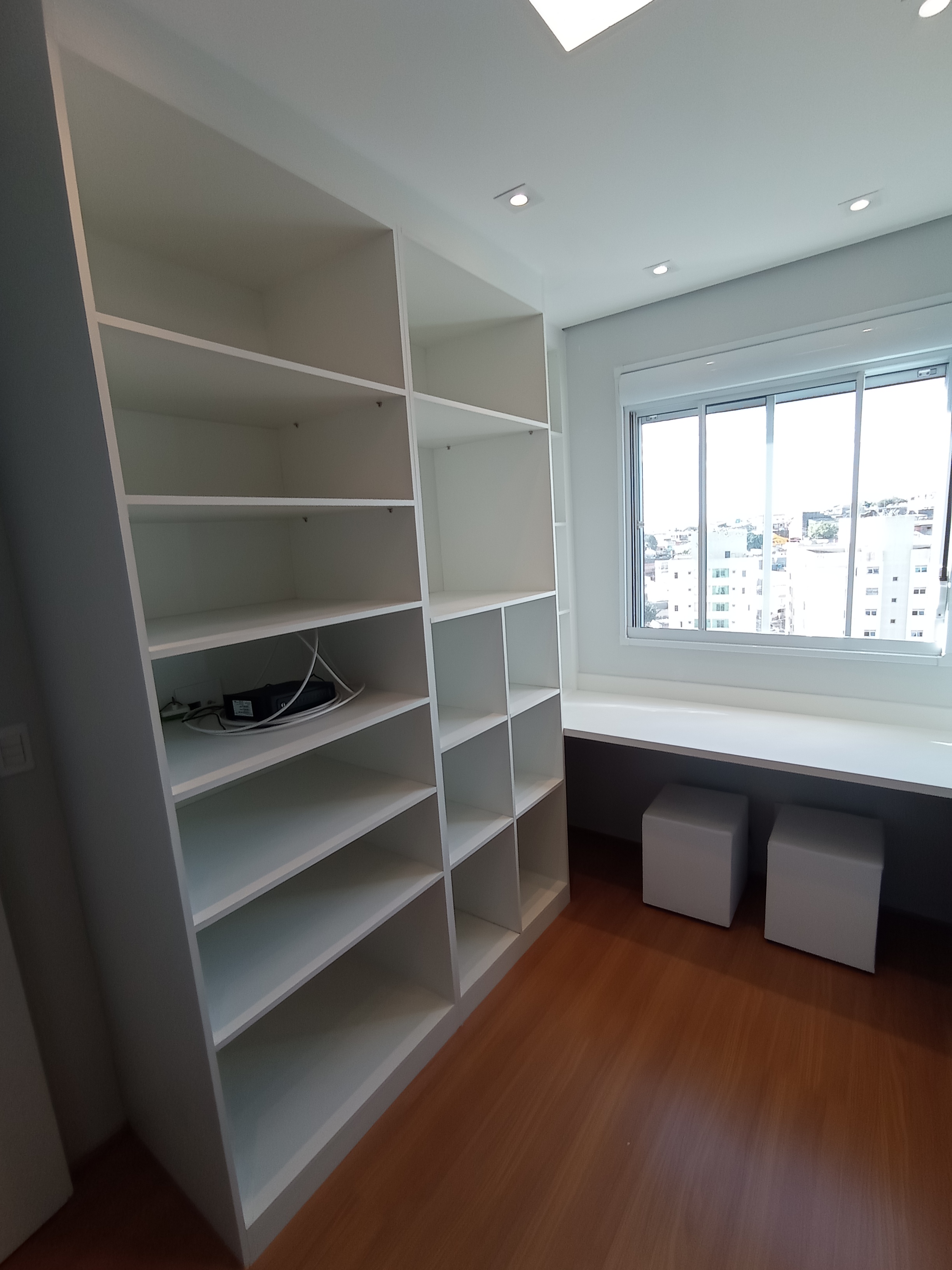 Closet zona leste